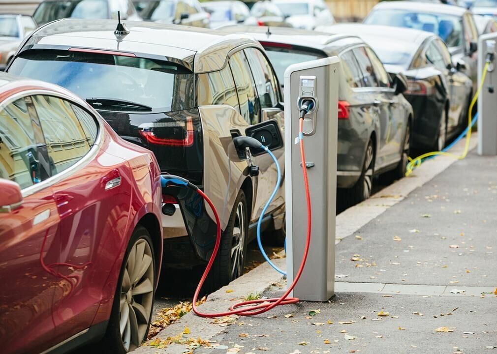 Electric and hybrid cars could hit 25% market share in the U.S. within two years